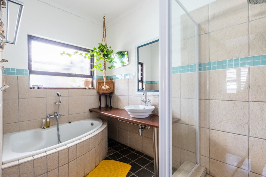 4 Bedroom Property for Sale in Linkside Western Cape